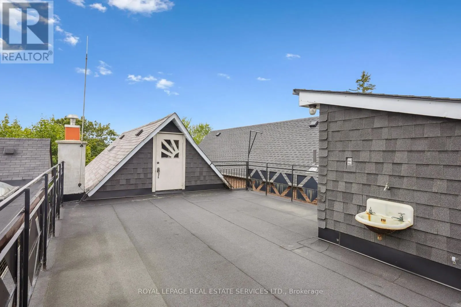 29 GREENLAW AVENUE