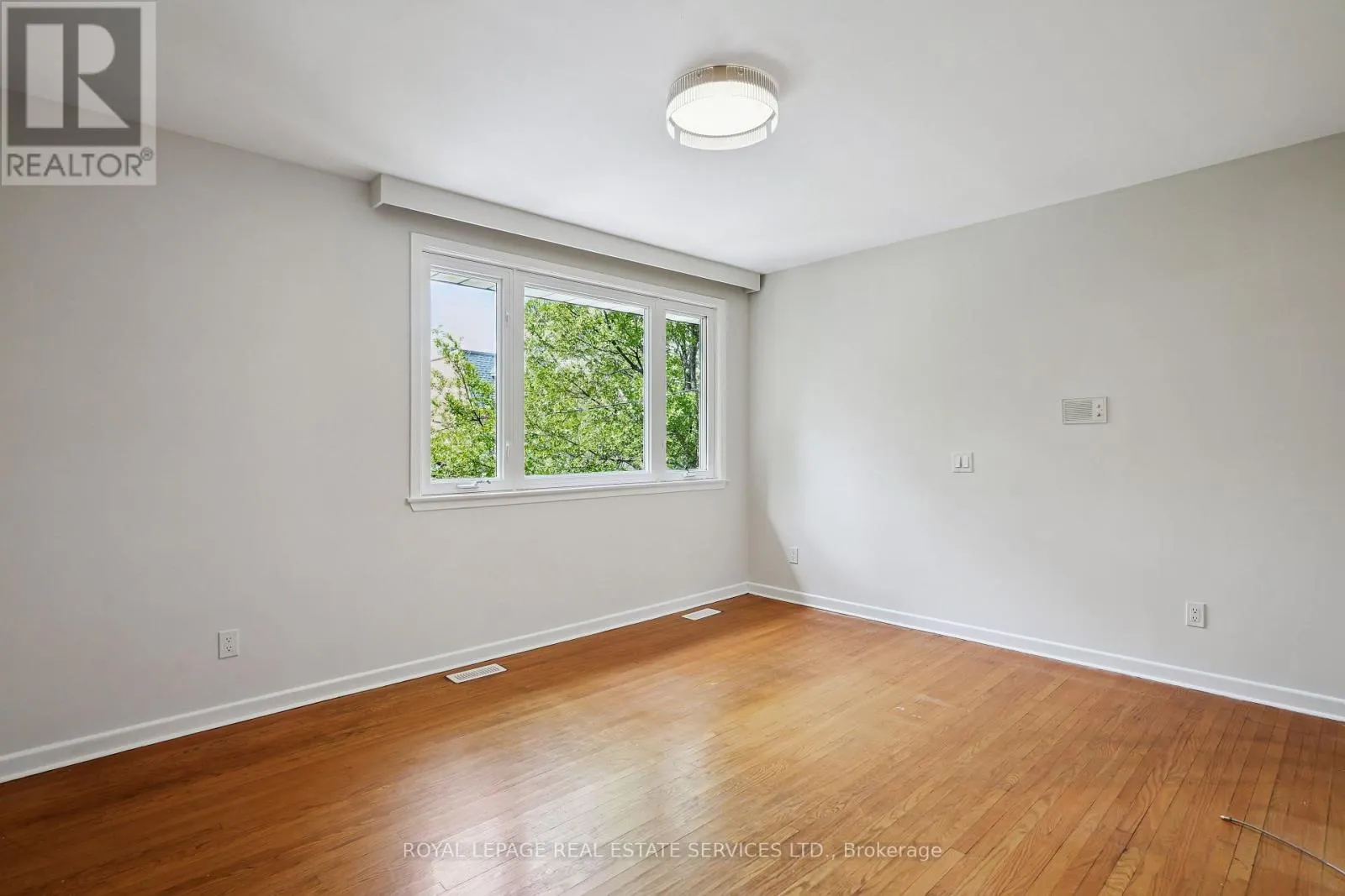 29 GREENLAW AVENUE