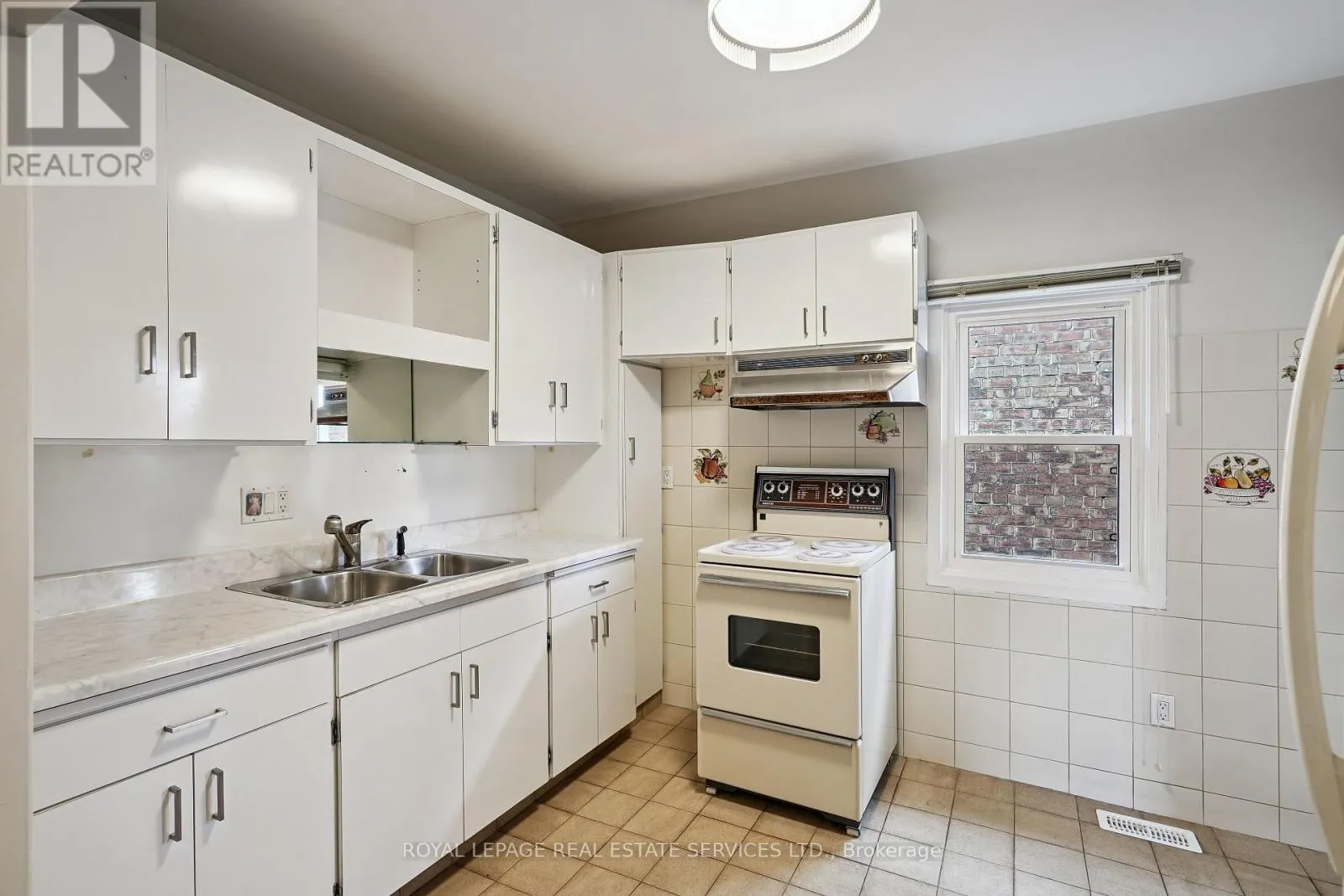 29 GREENLAW AVENUE