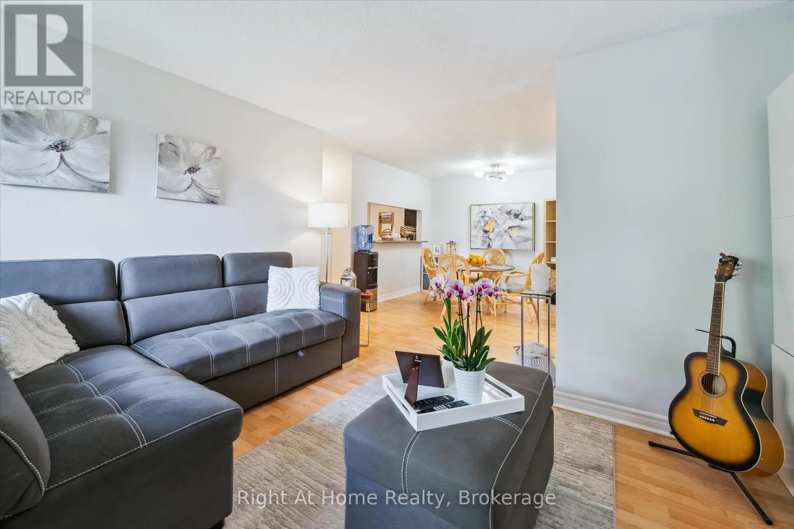 534 - 1450 GLEN ABBEY GATE, #534