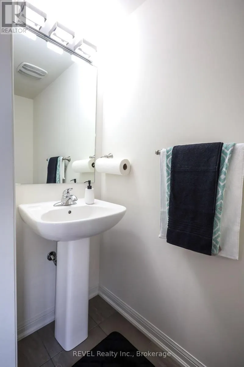 87 - 1 BECKENROSE COURT, #87