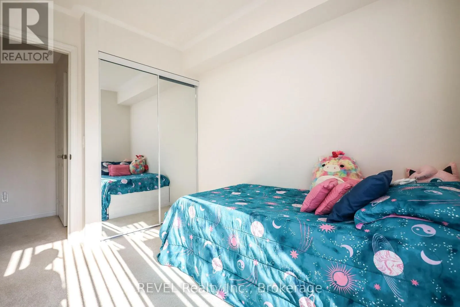 87 - 1 BECKENROSE COURT, #87