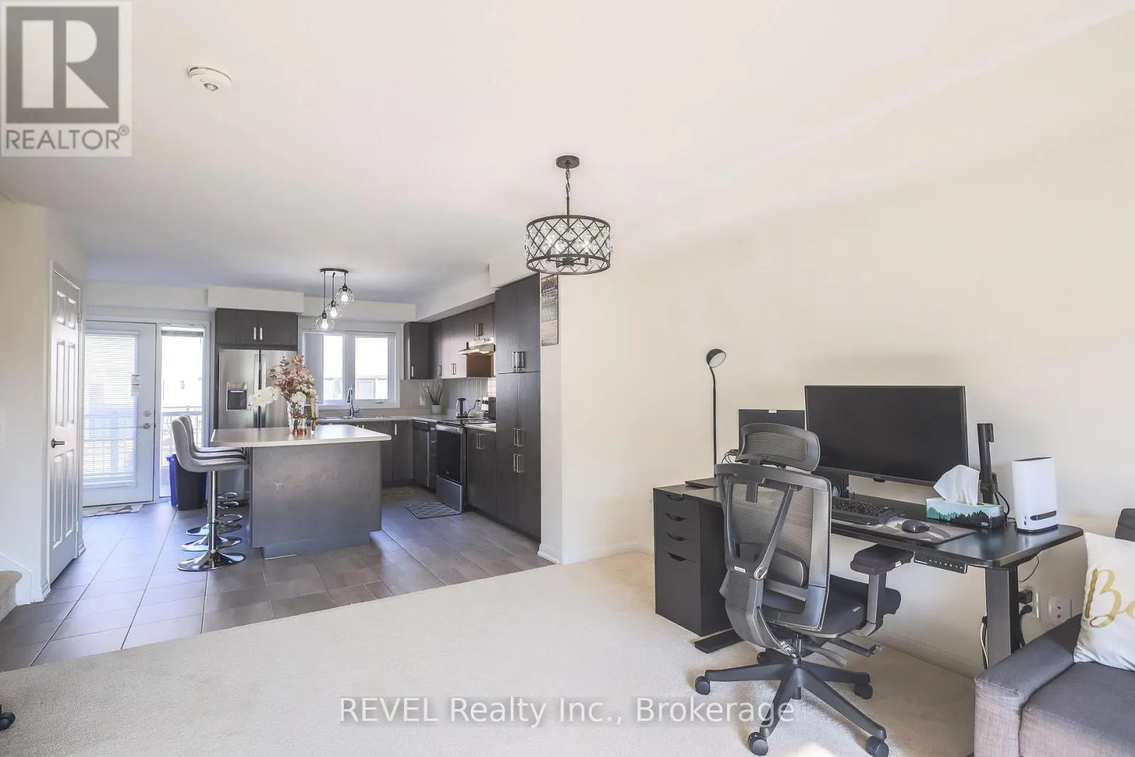 87 - 1 BECKENROSE COURT, #87