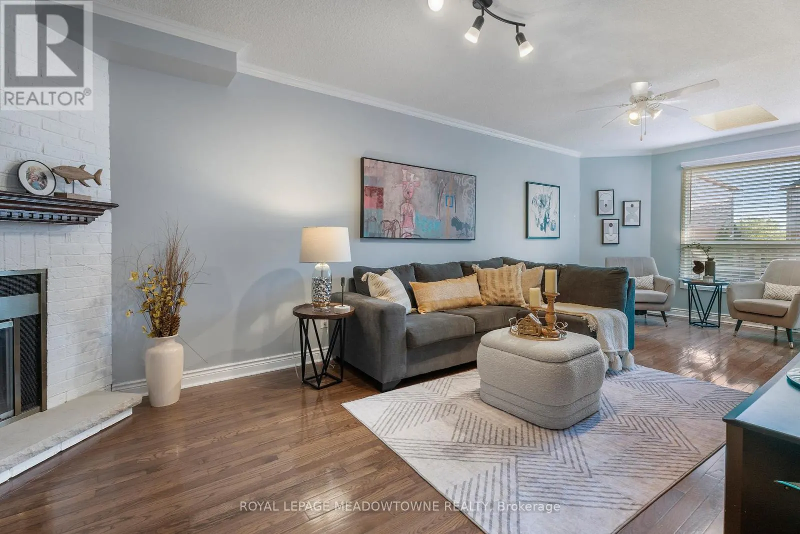 6070 PRAIRIE CIRCLE
