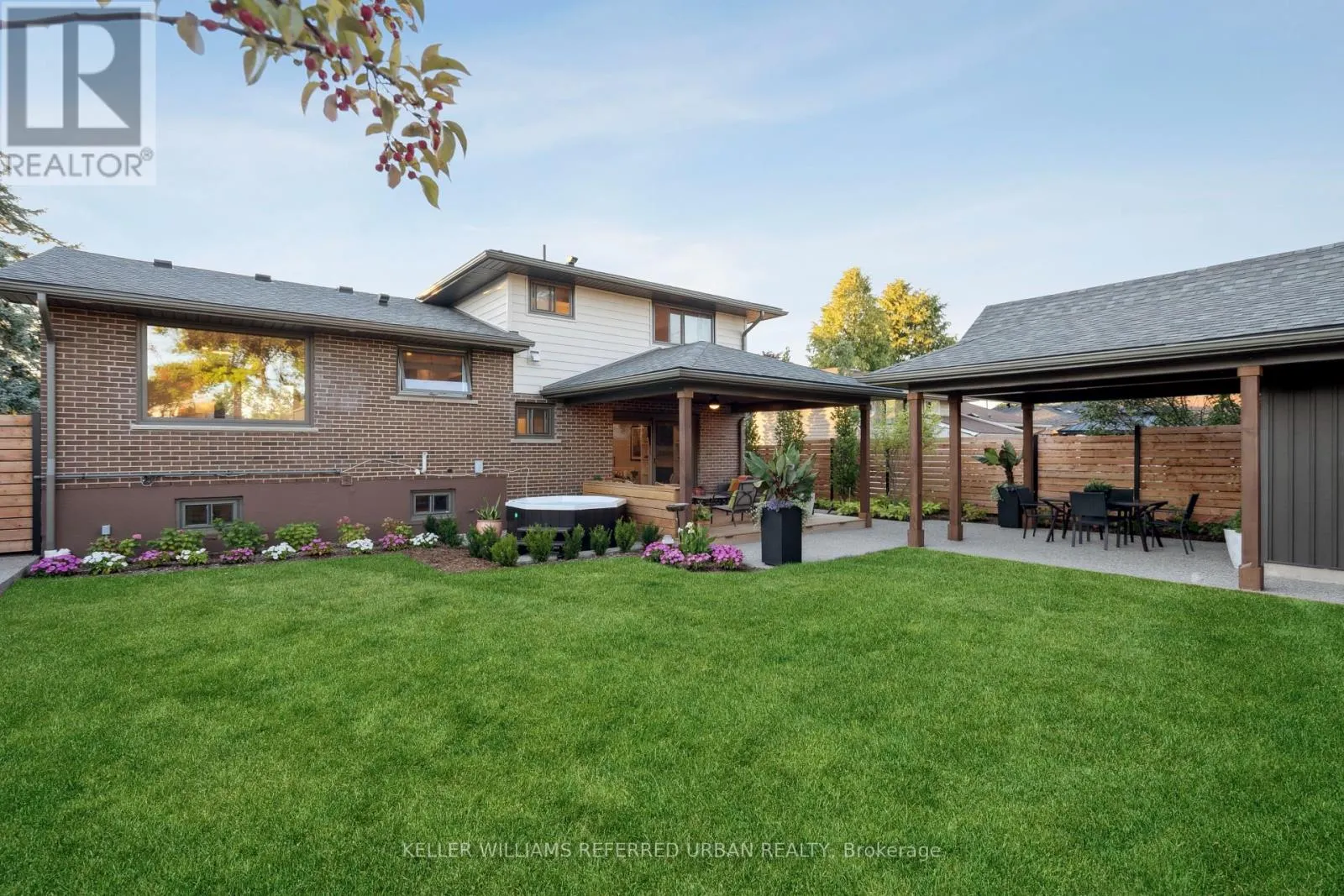 238 SLATER CRESCENT