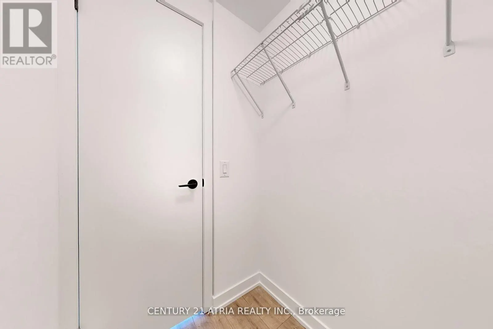 1410 - 220 MISSINNIHE WAY