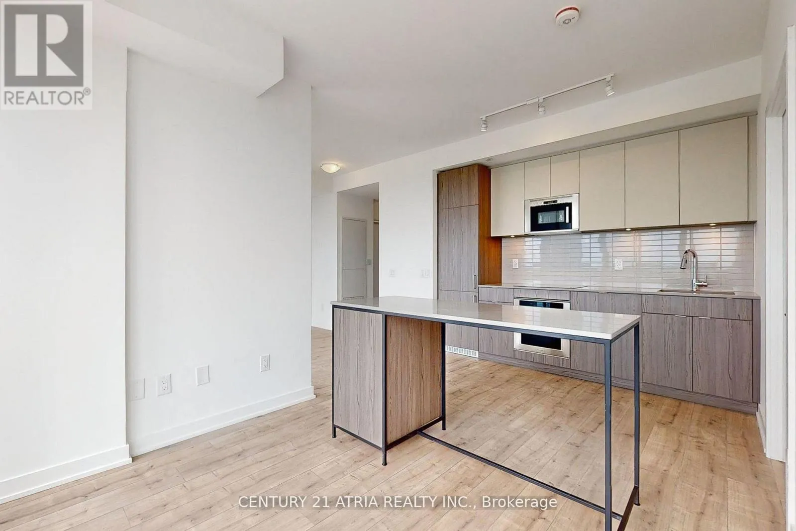 1410 - 220 MISSINNIHE WAY