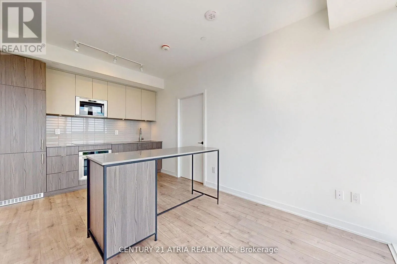 1410 - 220 MISSINNIHE WAY