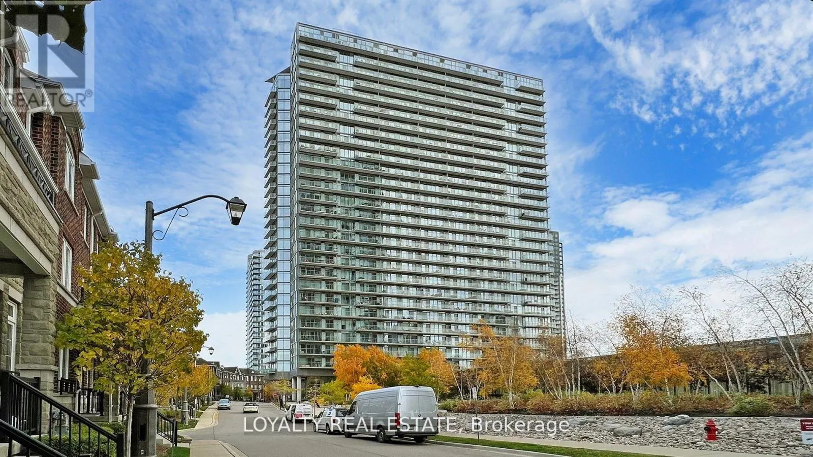 1810 - 103 THE QUEENSWAY W