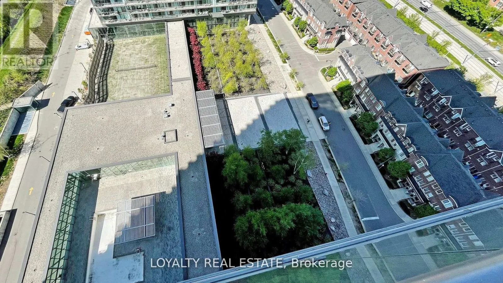 1810 - 103 THE QUEENSWAY W