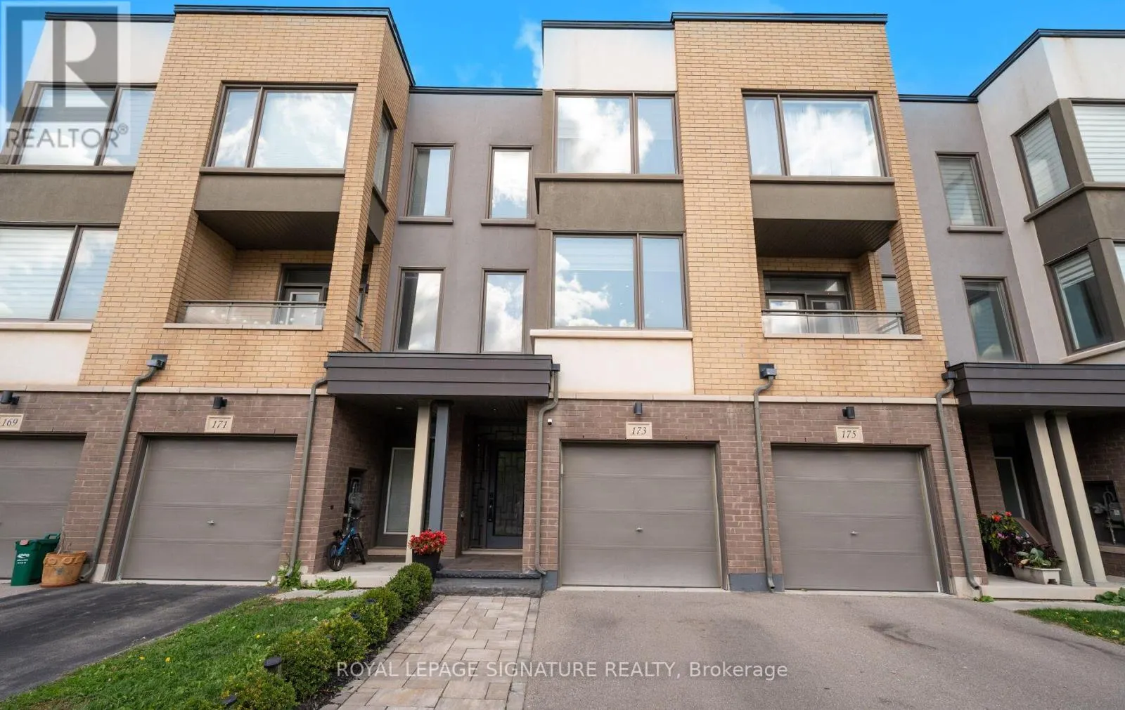 173 SABINA DRIVE