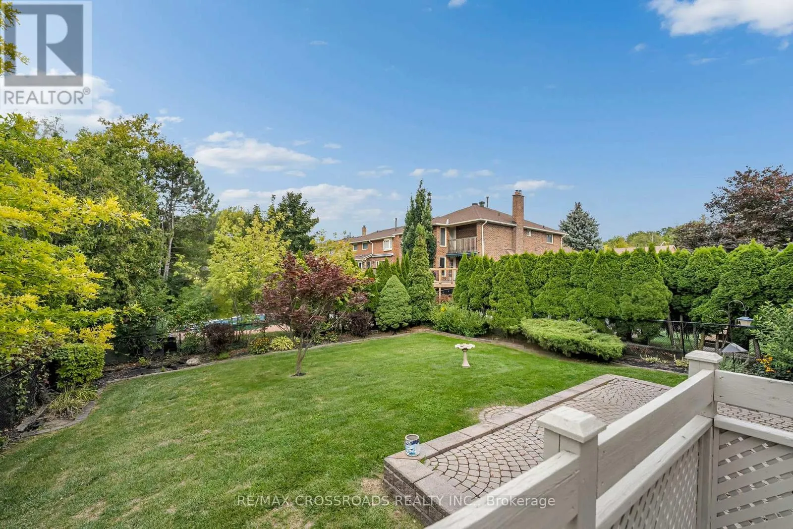 75 BARR CRESCENT