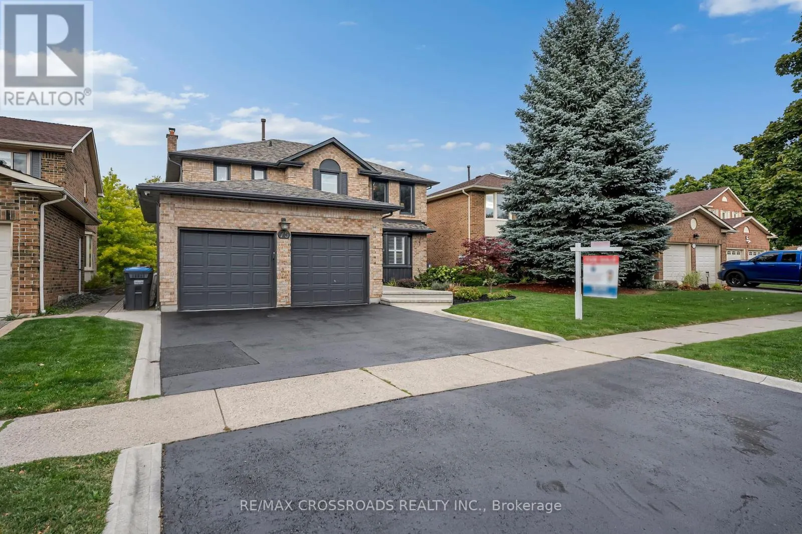 75 BARR CRESCENT