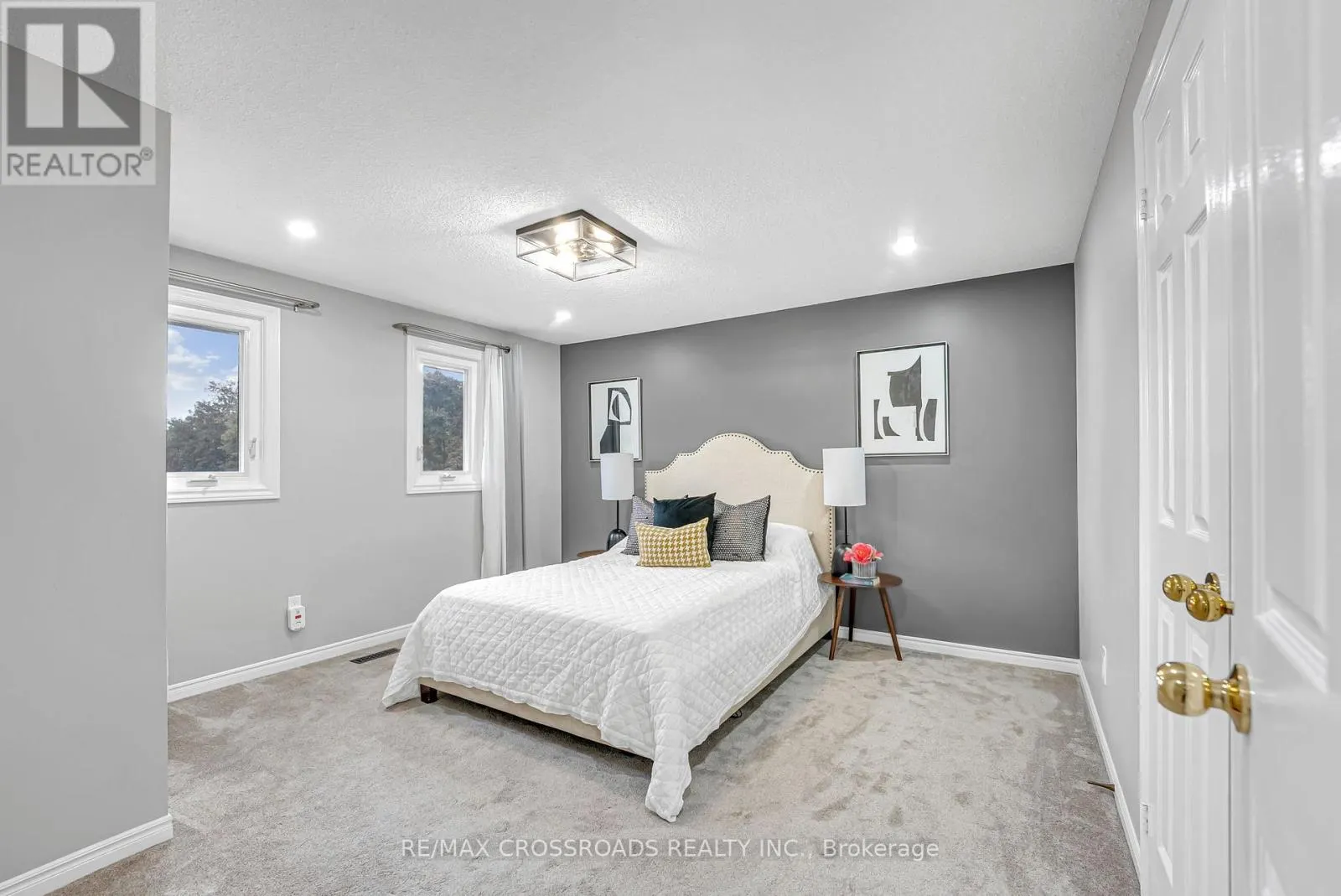 75 BARR CRESCENT