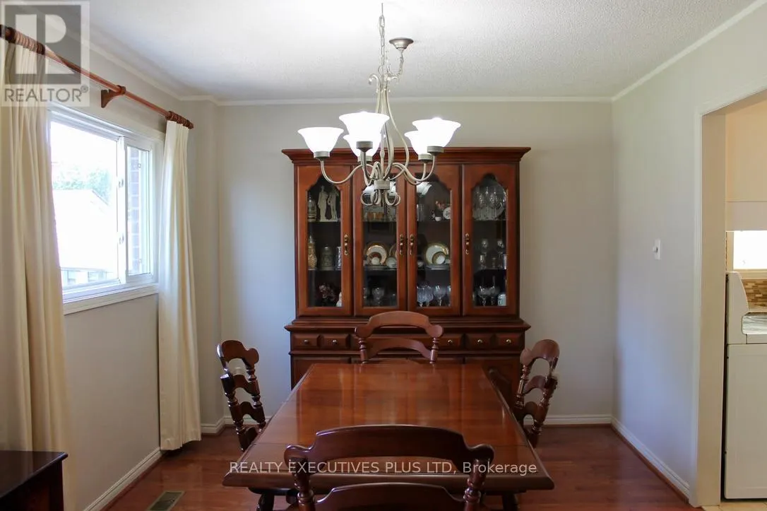 1122 HIGHGATE PLACE