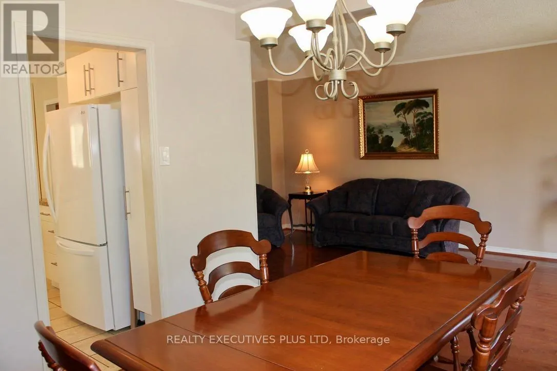 1122 HIGHGATE PLACE