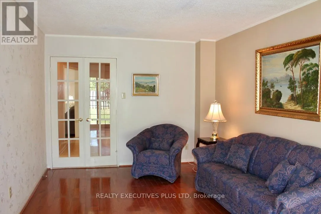 1122 HIGHGATE PLACE