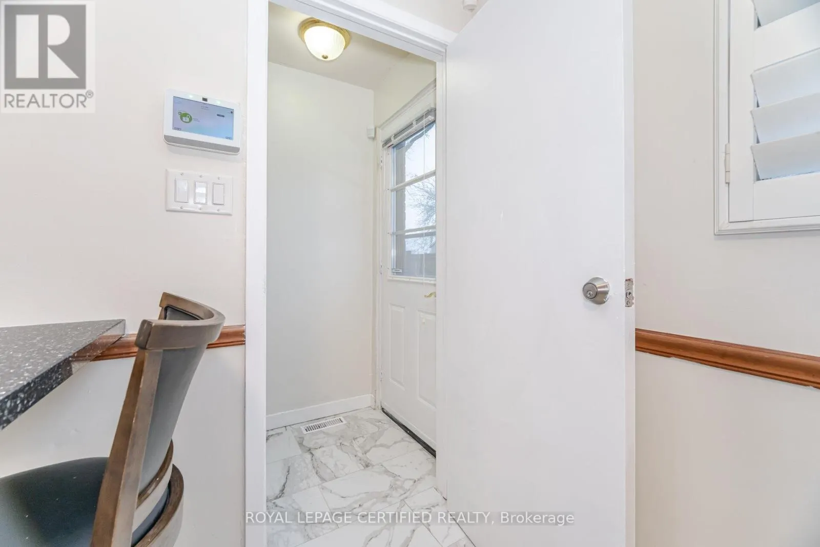 542 LANA TERRACE