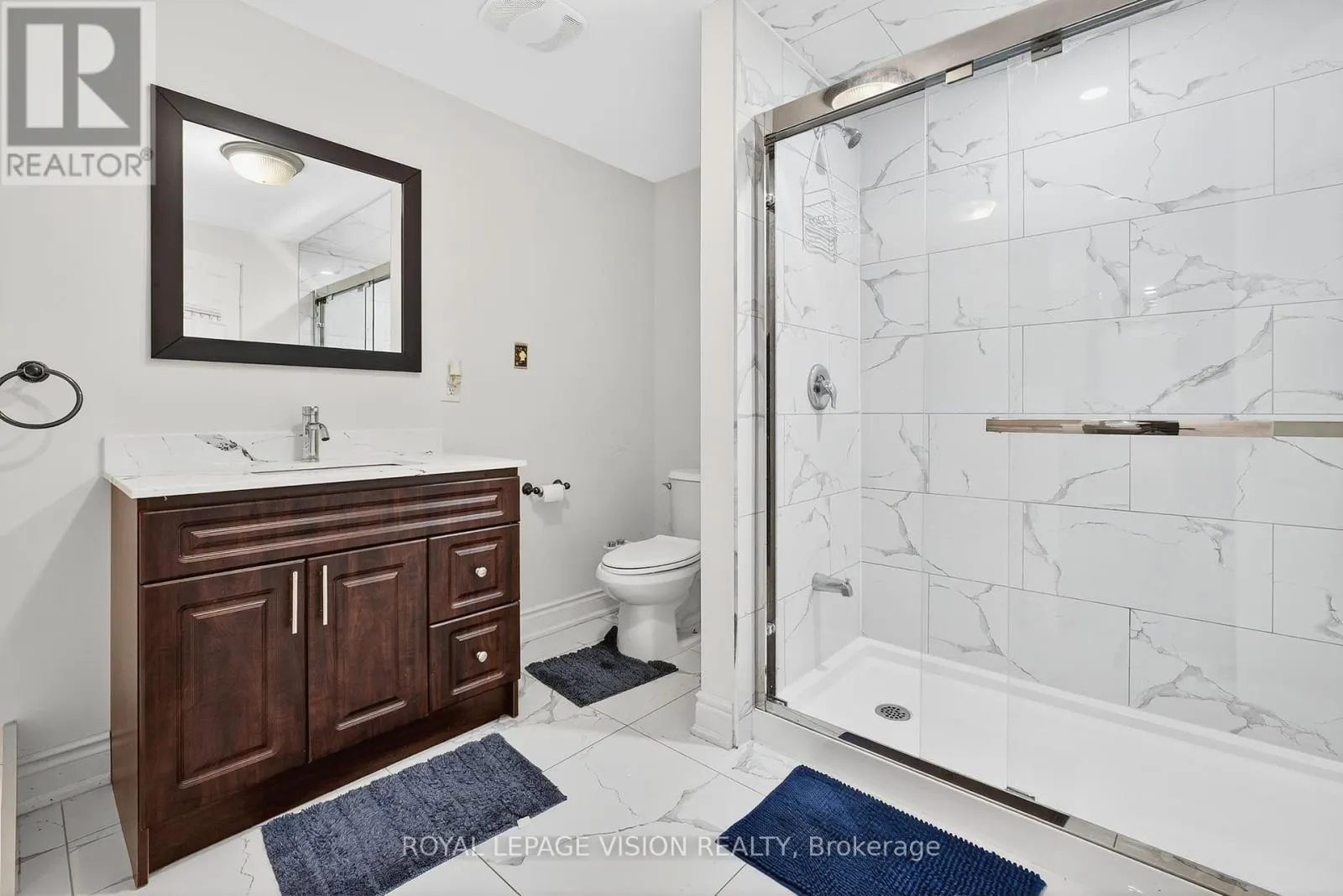 7 MONTGOMERY SQUARE