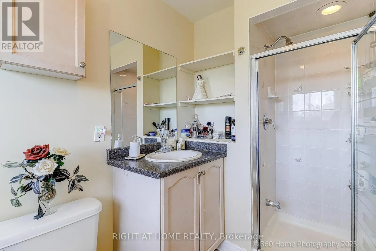 989 LEDBURY CRESCENT
