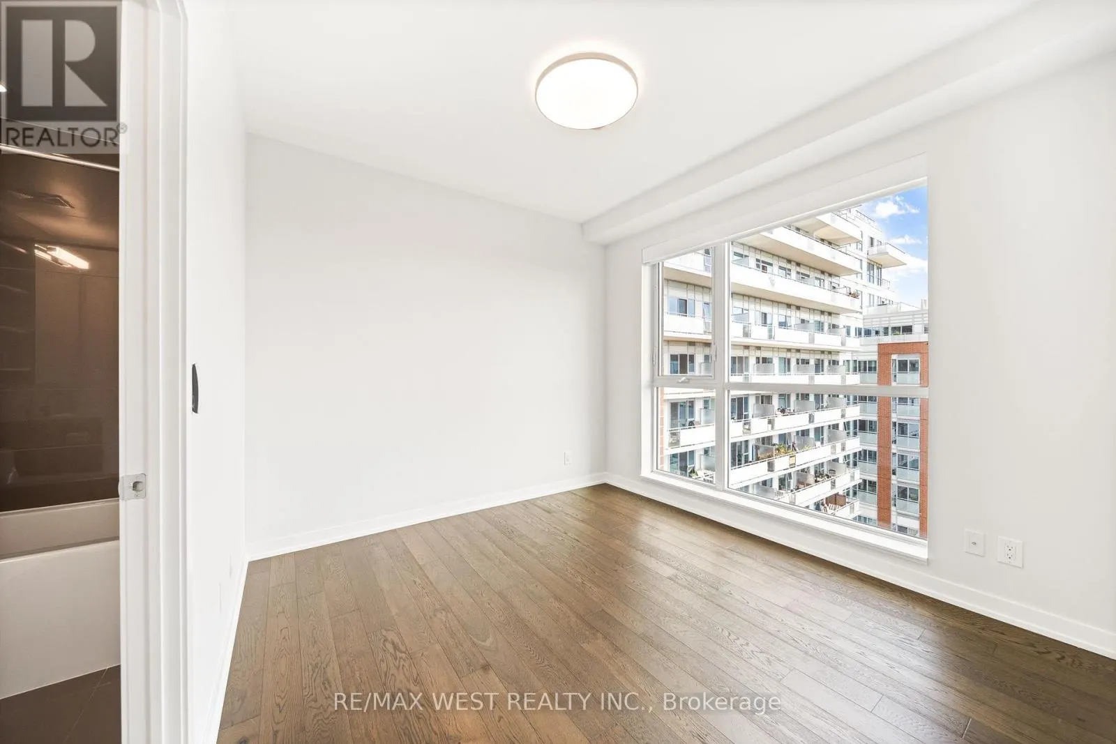 #825 - 1830 BLOOR STREET W