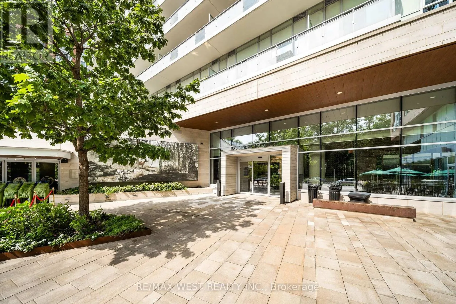 #825 - 1830 BLOOR STREET W