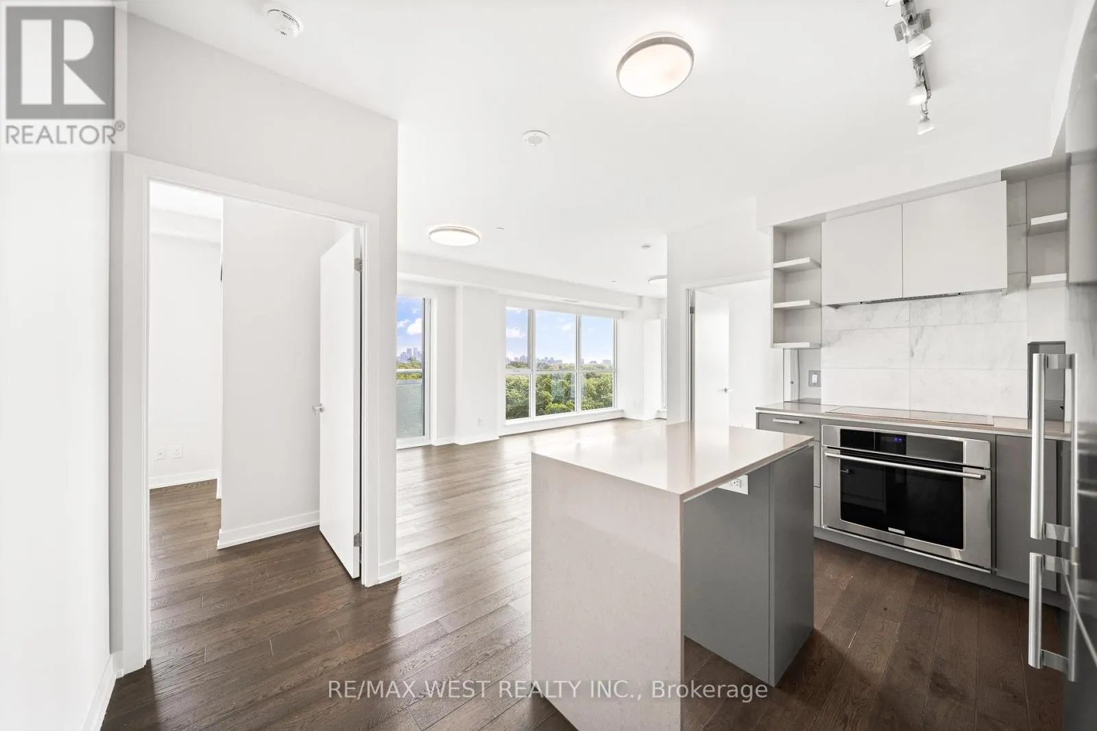 #825 - 1830 BLOOR STREET W