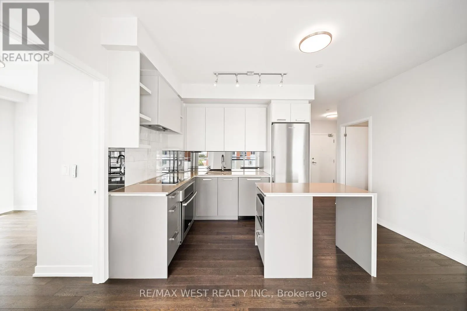 #825 - 1830 BLOOR STREET W