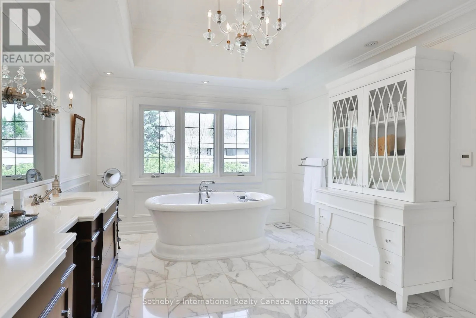 1497 LAKESHORE ROAD W