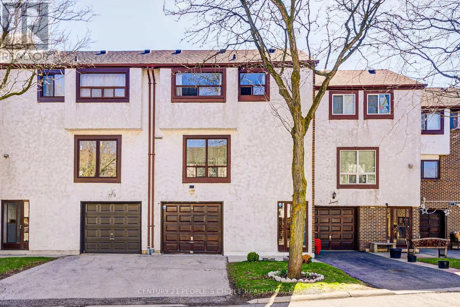 8 - 4020 BRANDON GATE DRIVE
