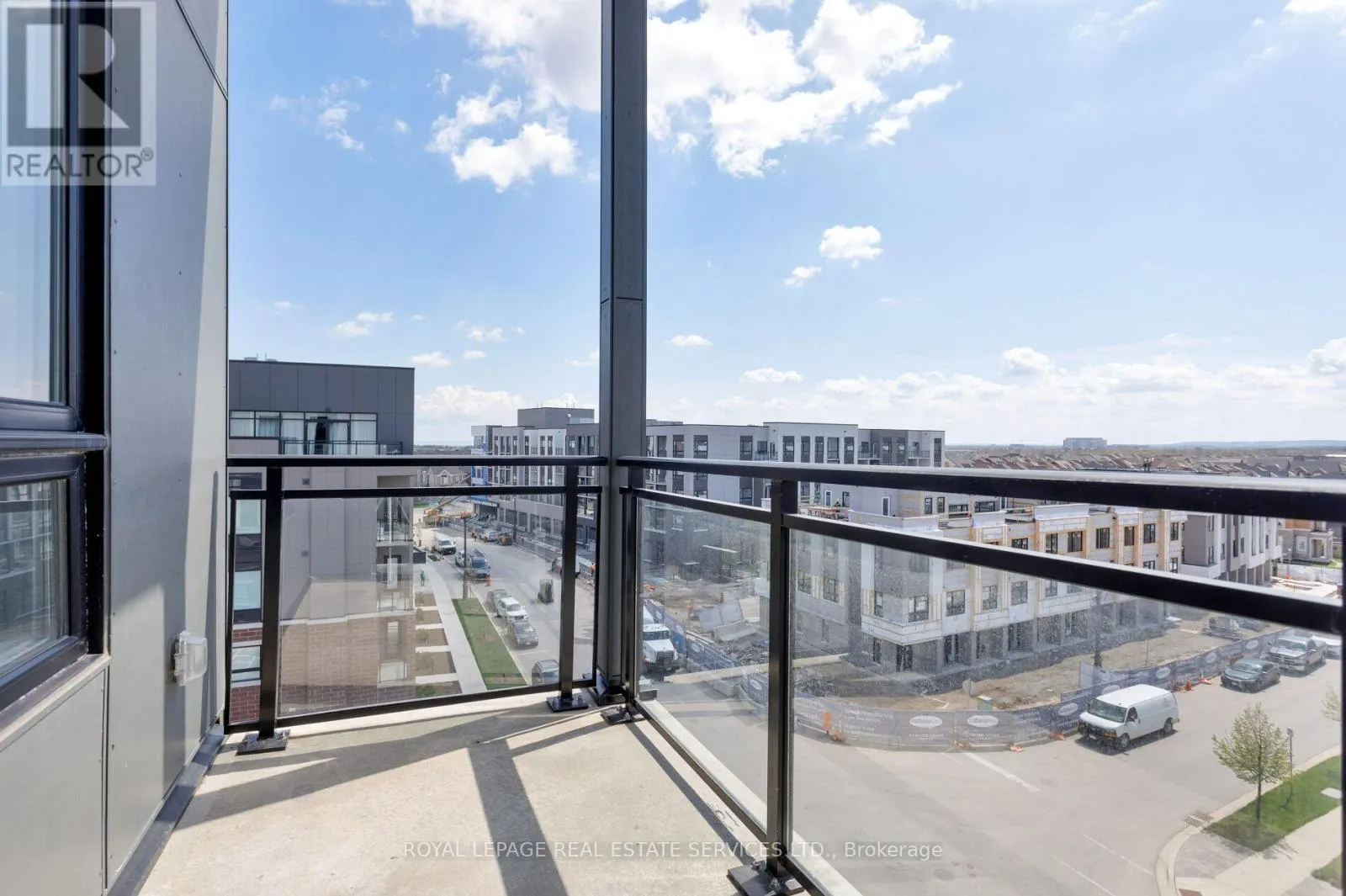 503 - 3285 CARDING MILL TRAIL