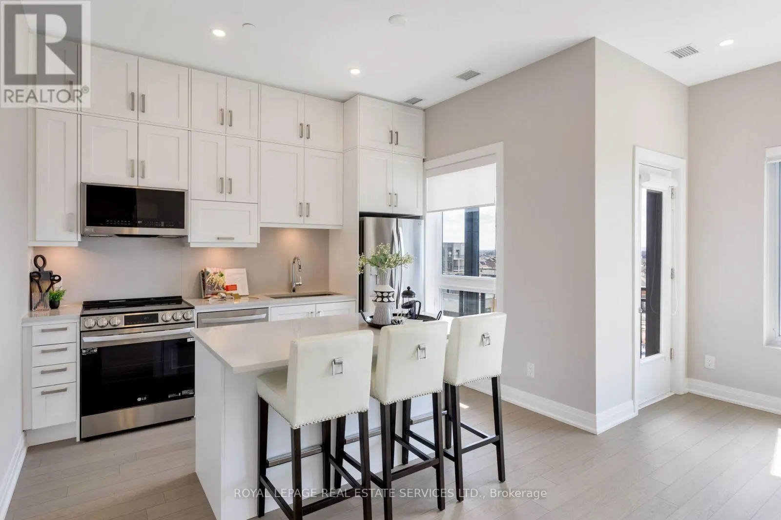 503 - 3285 CARDING MILL TRAIL