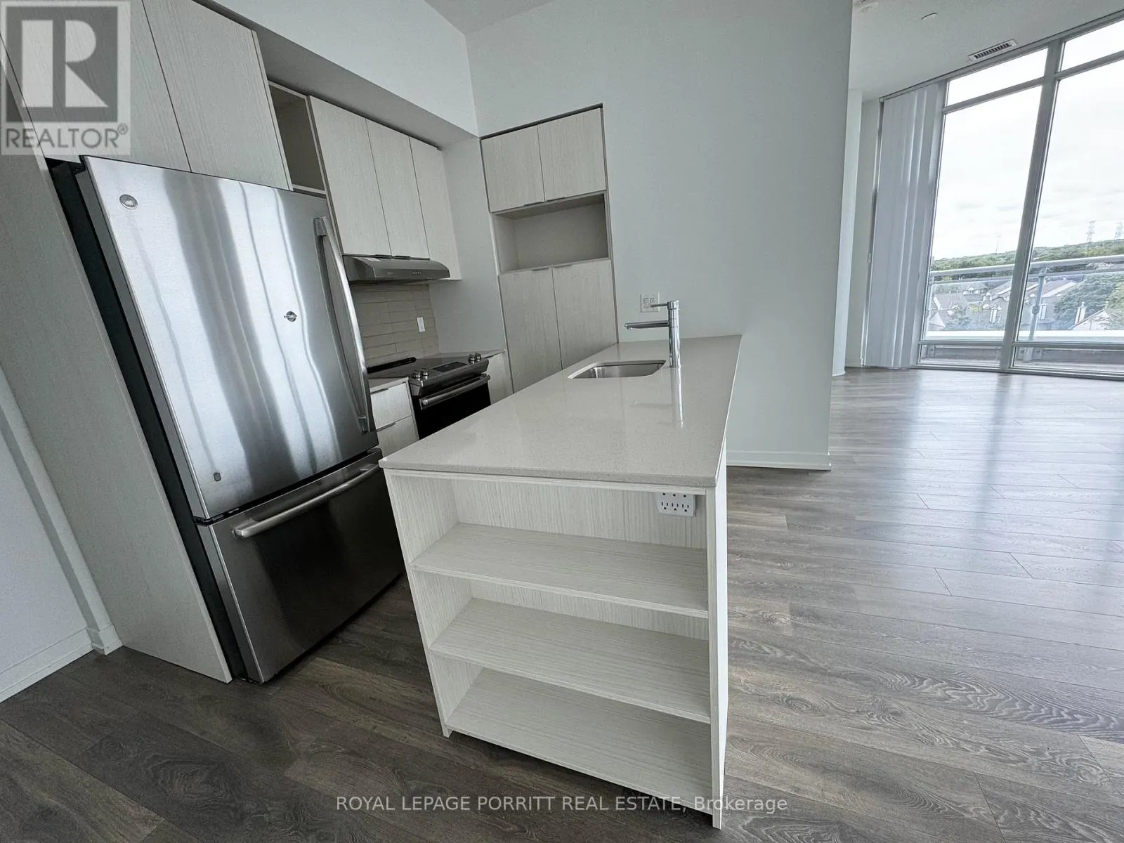408 - 2520 EGLINTON AVENUE W