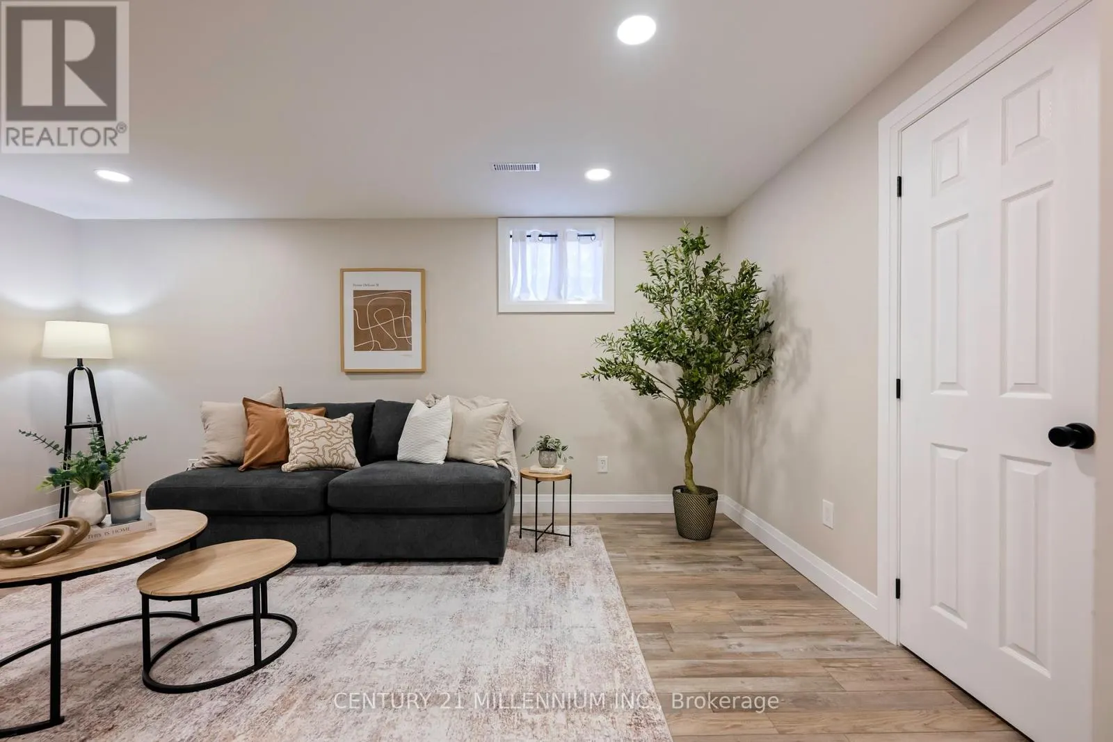 335 DOGWOOD STREET