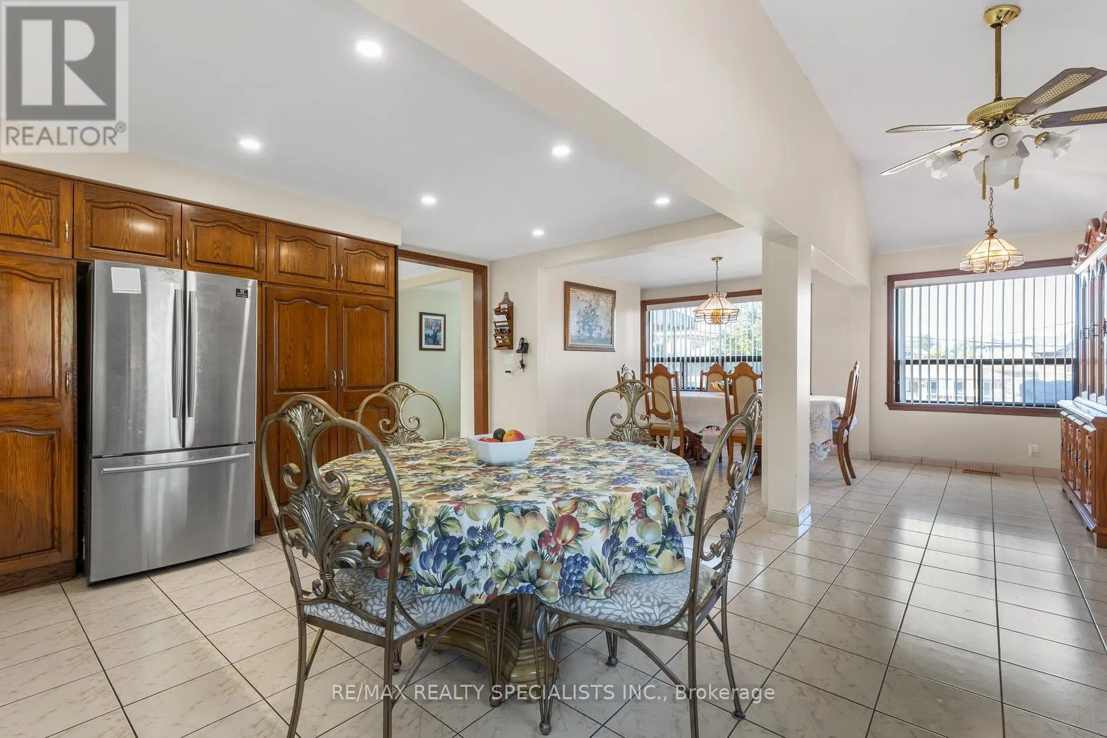 577 RUSTIC ROAD