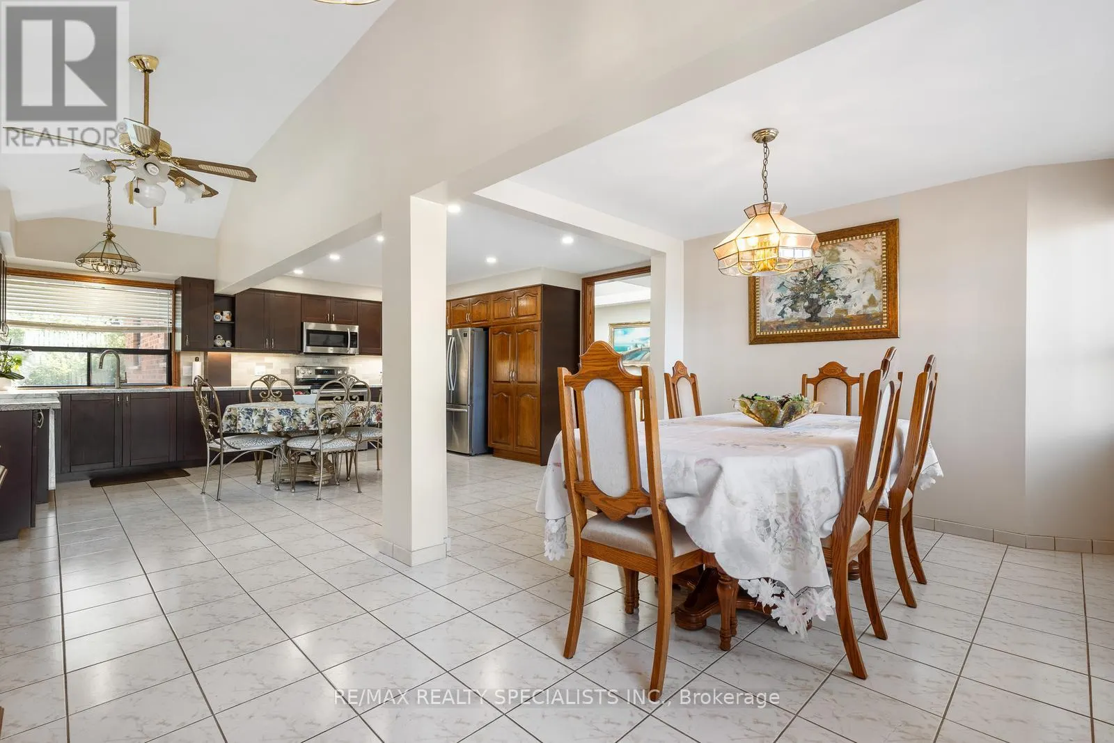 577 RUSTIC ROAD