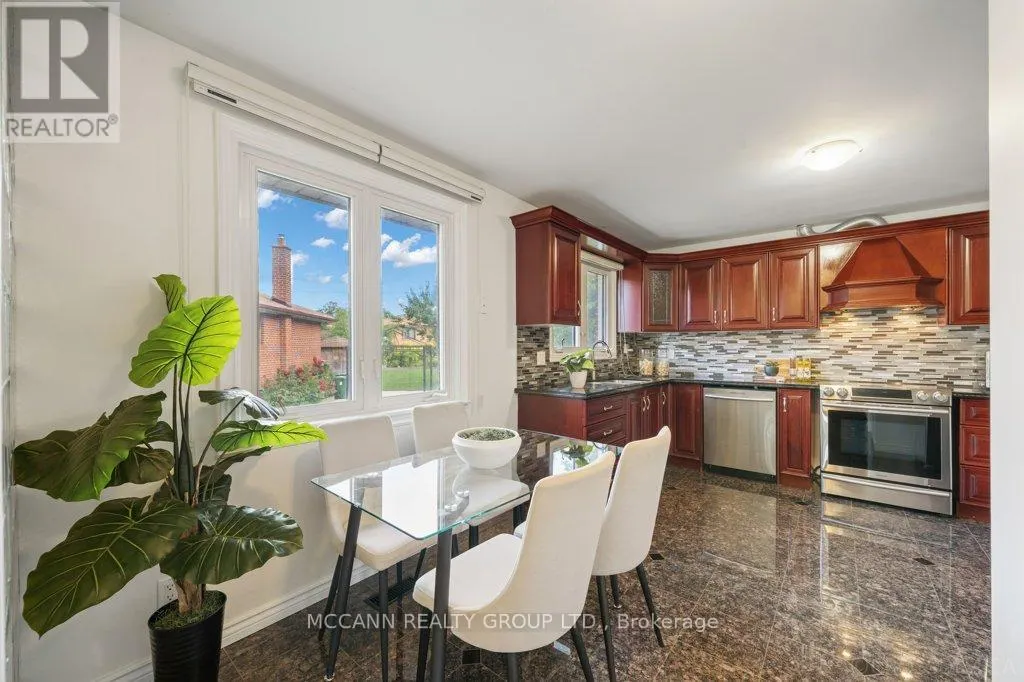 7 CARSWELL PLACE