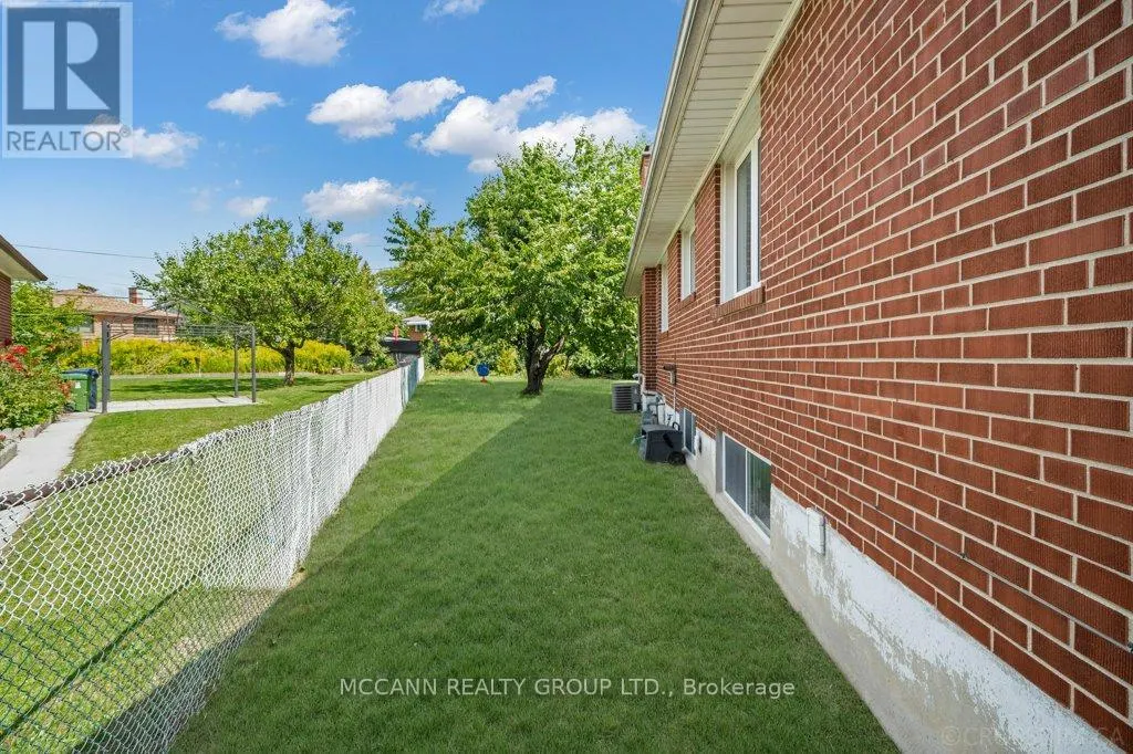 7 CARSWELL PLACE
