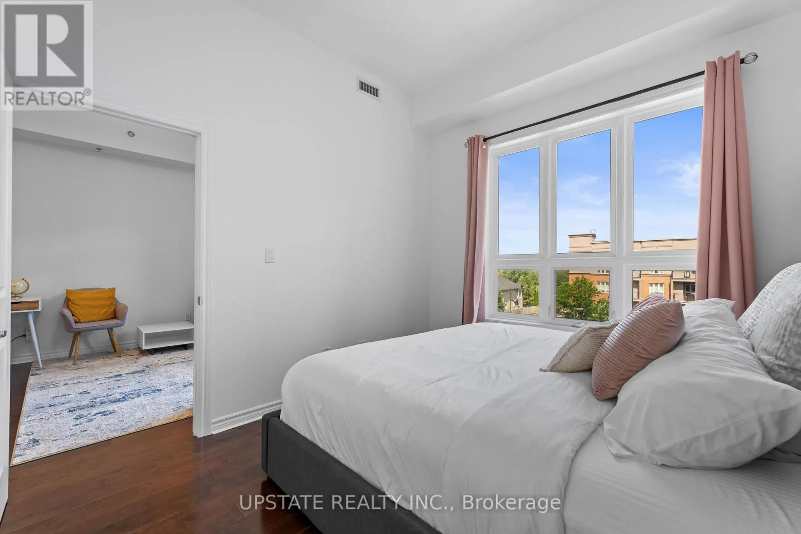 430 - 5317 UPPER MIDDLE ROAD