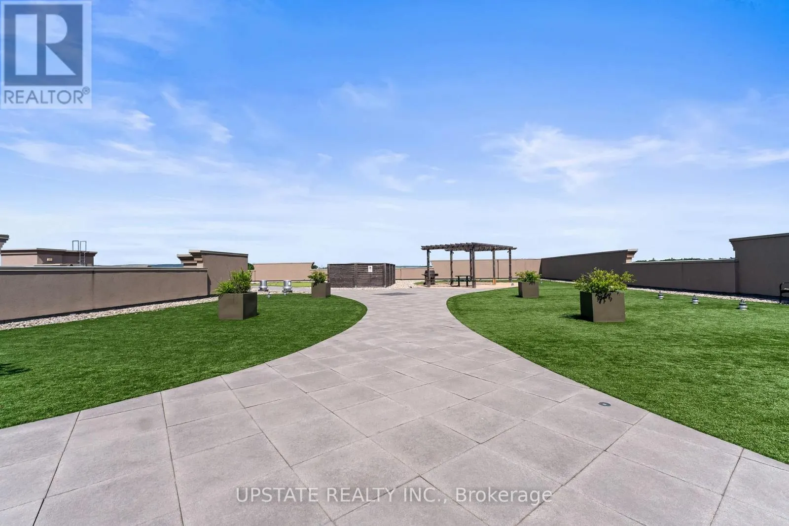 430 - 5317 UPPER MIDDLE ROAD