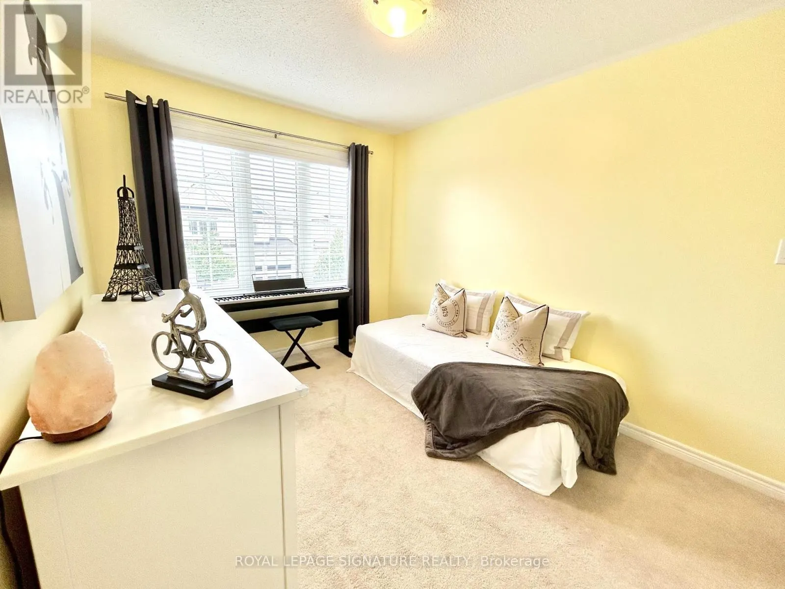 10 ZANETTA CRESCENT