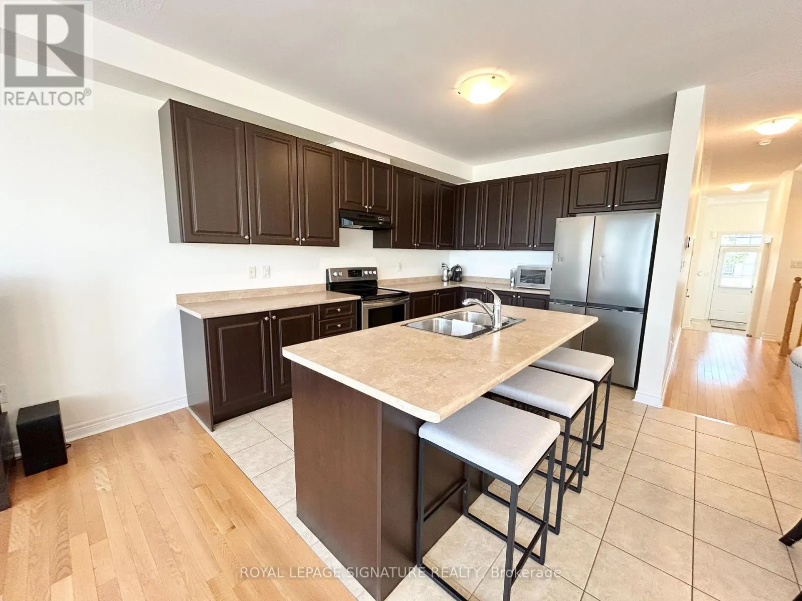 10 ZANETTA CRESCENT