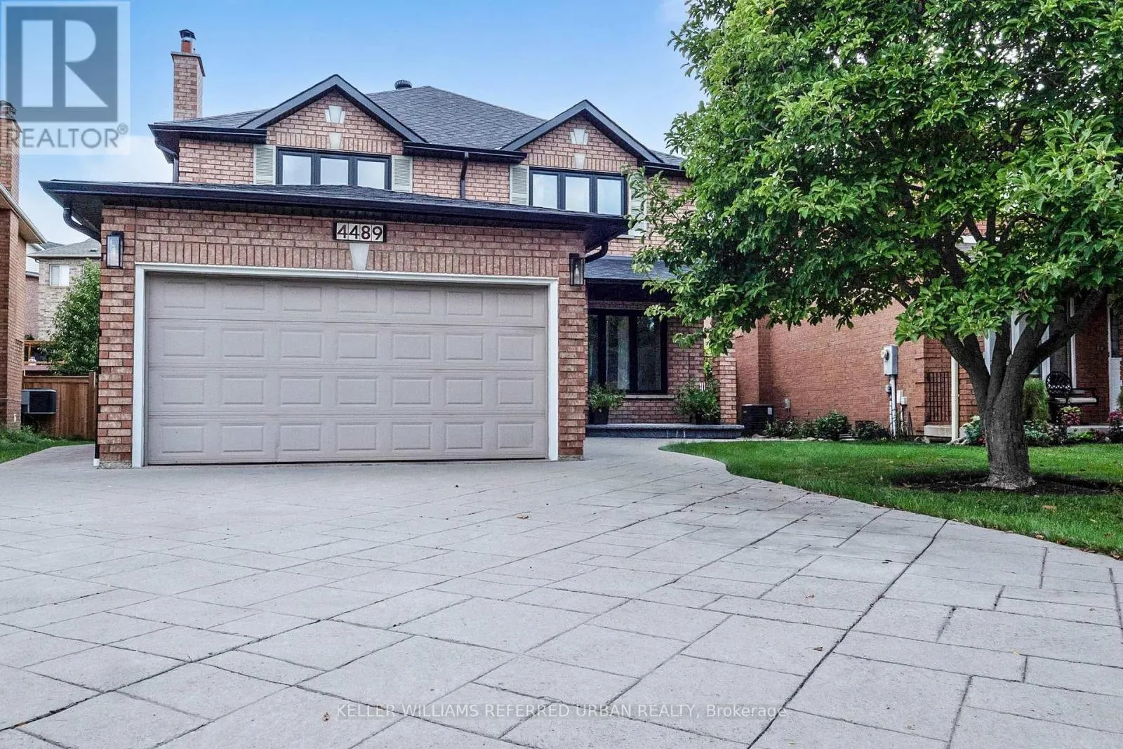 4489 GLADEBROOK CRESCENT