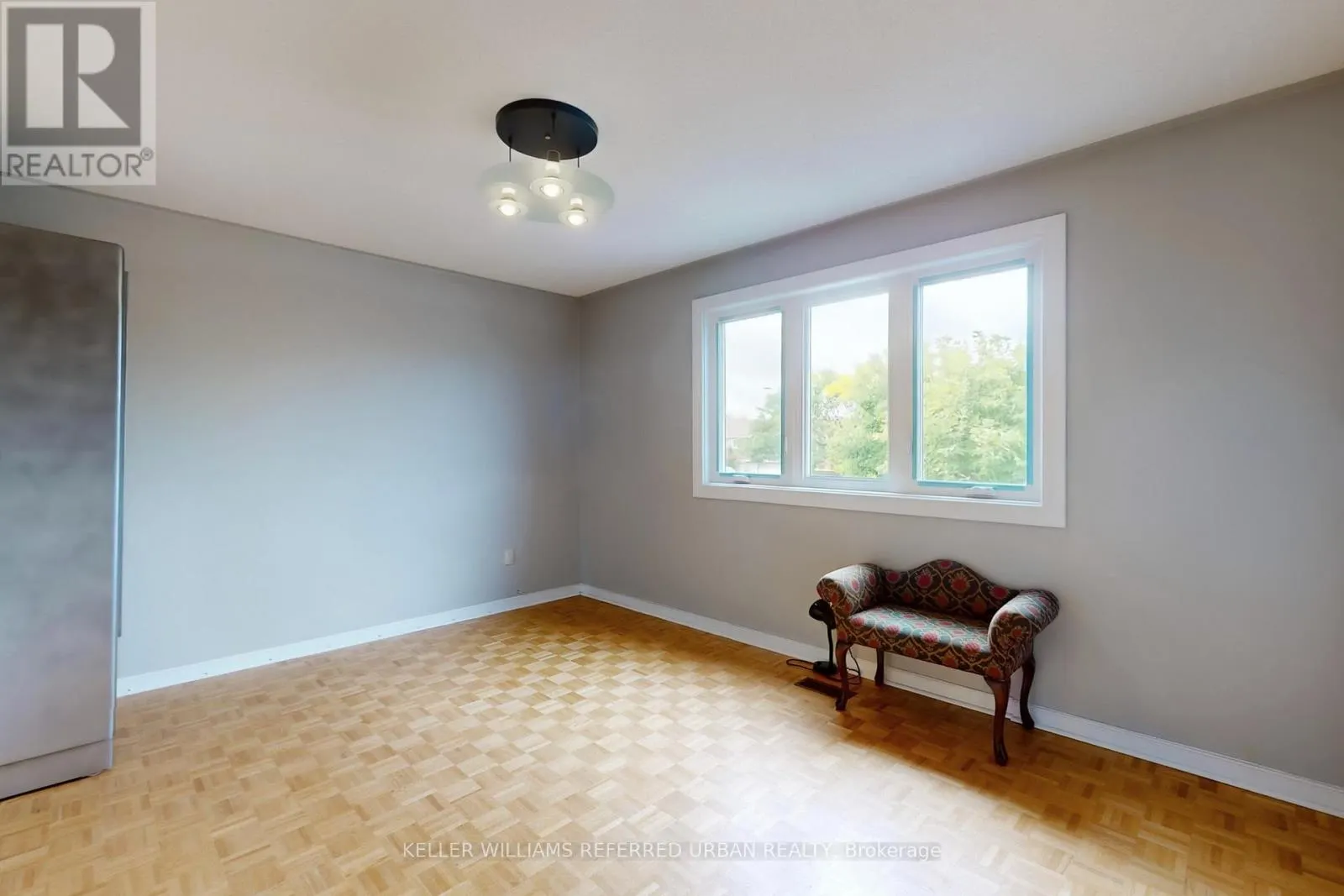 4489 GLADEBROOK CRESCENT
