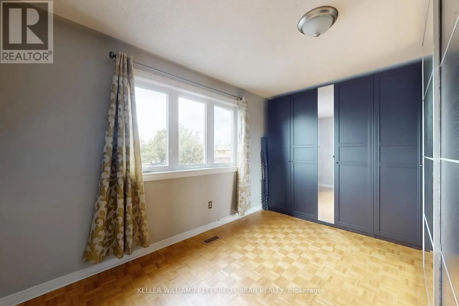 4489 GLADEBROOK CRESCENT