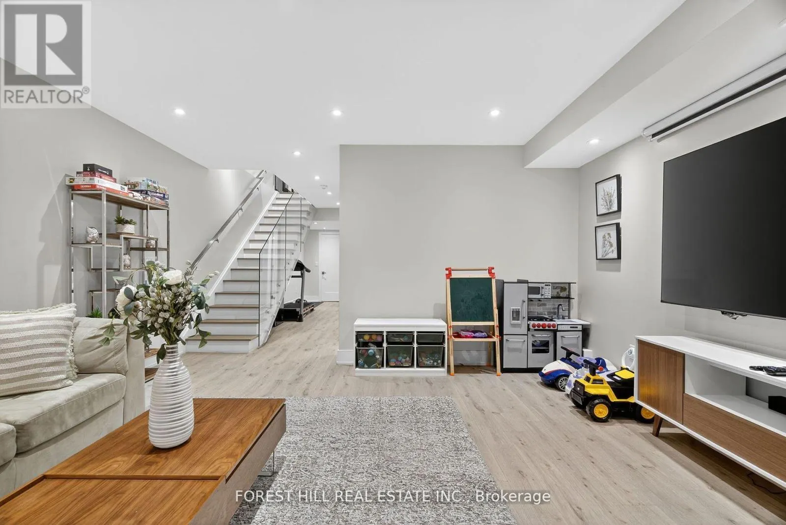 272A BETA STREET