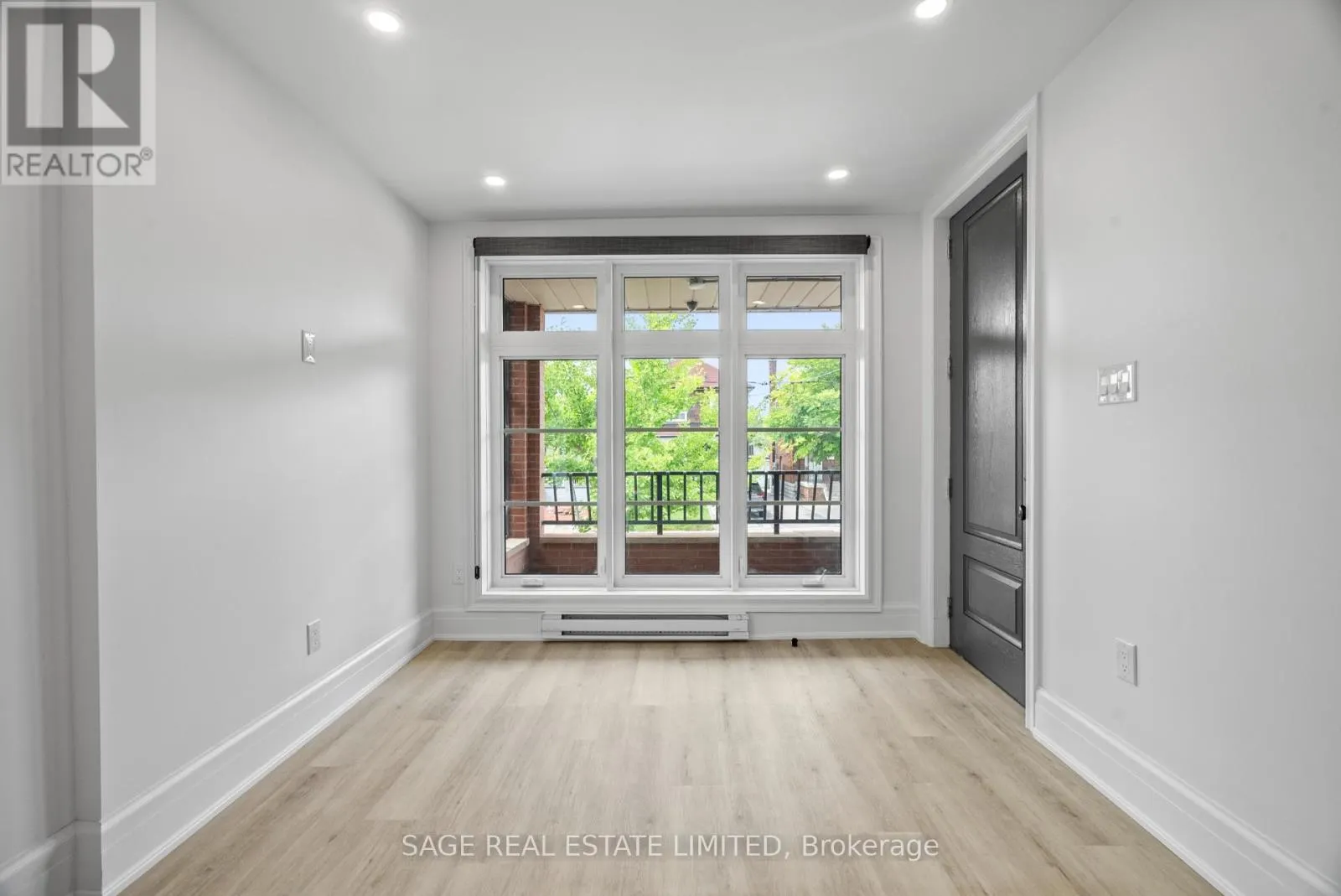 25 CHAMBERLAIN AVENUE