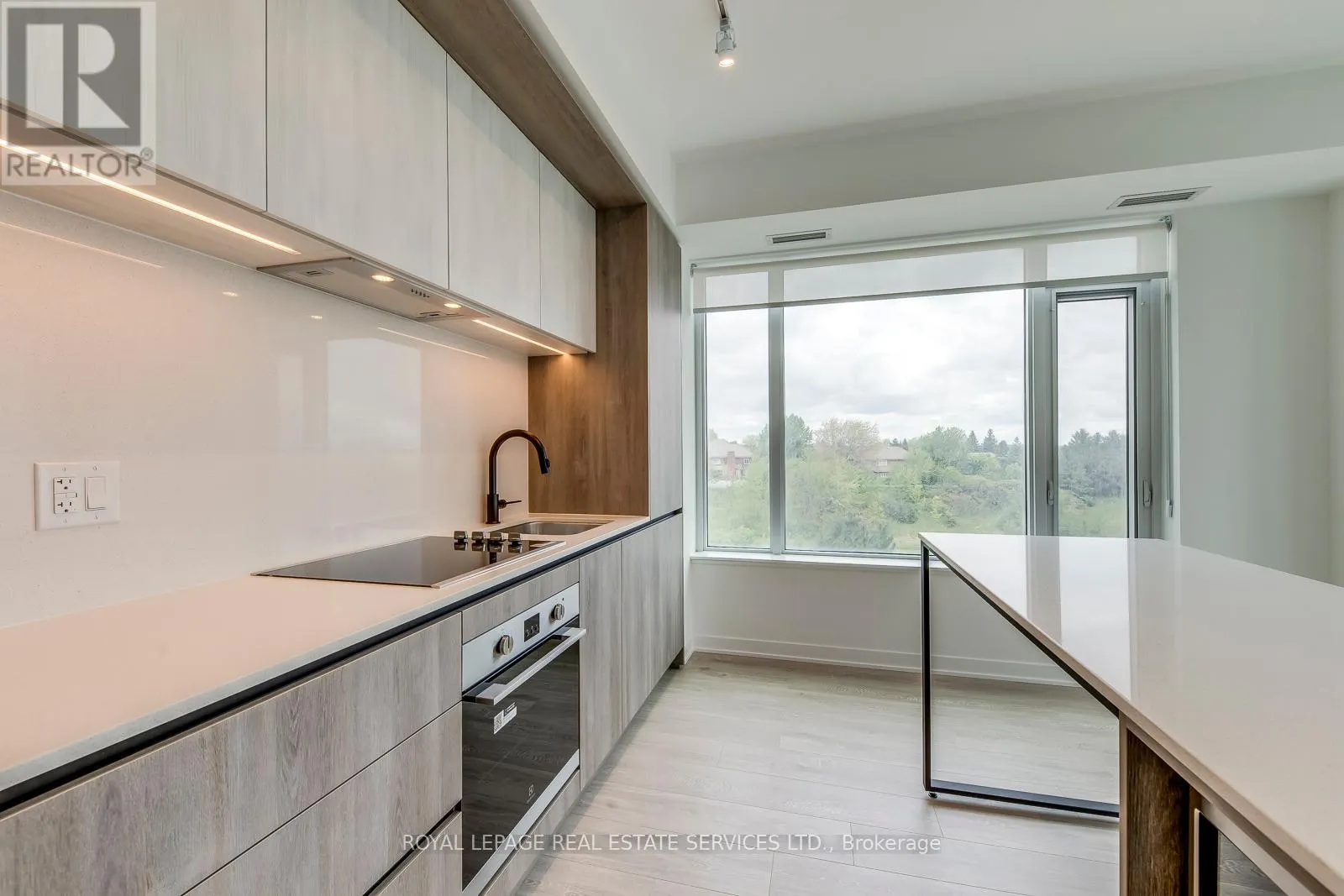 314 - 2495 EGLINTON AVENUE W