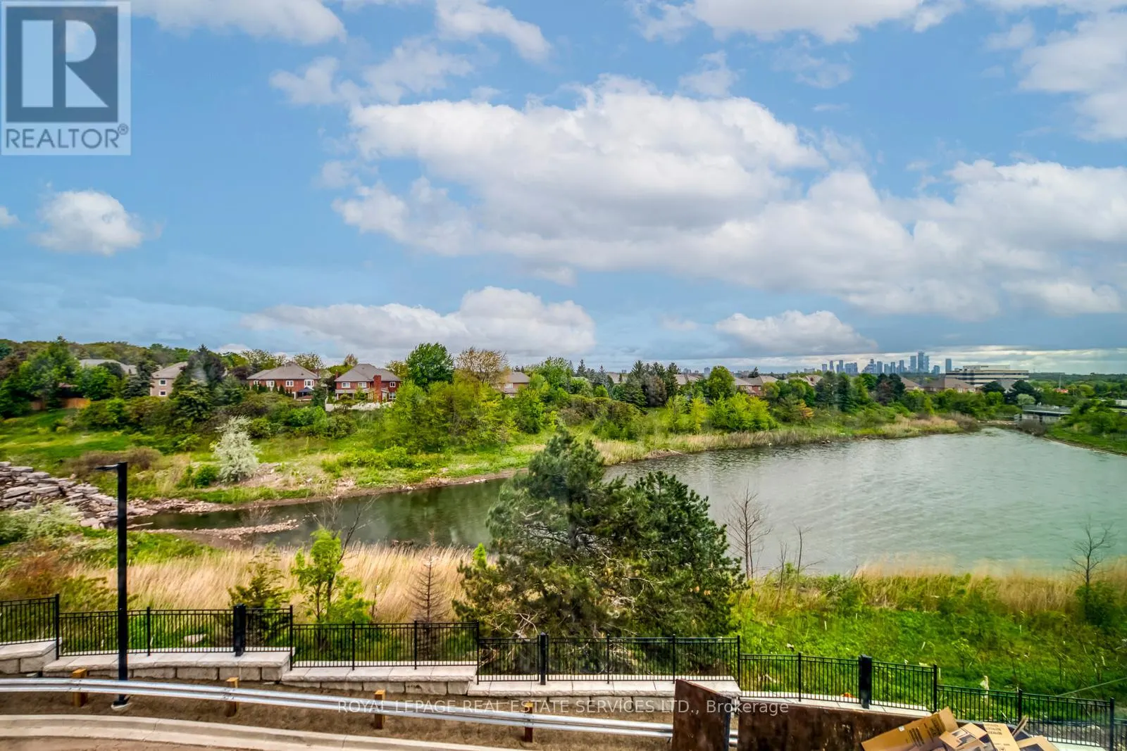 314 - 2495 EGLINTON AVENUE W