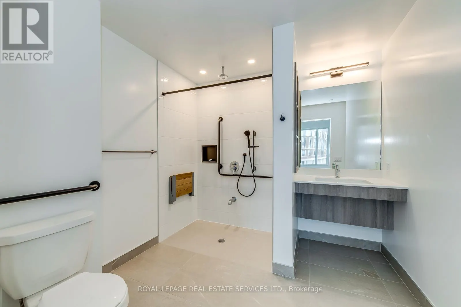 314 - 2495 EGLINTON AVENUE W